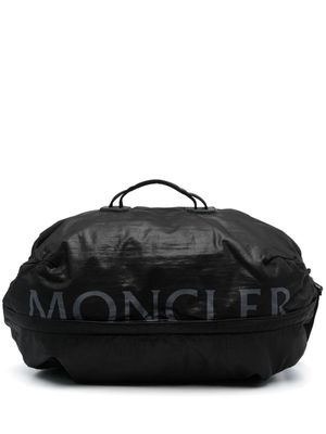 Moncler logo-print zipped backpack - Black