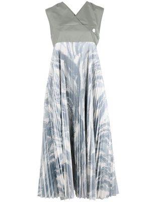 Moncler x HYKE abstract-print pleated dress - Grey