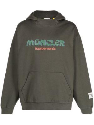 Moncler x Salehe Bembury logo-print hoodie - Green