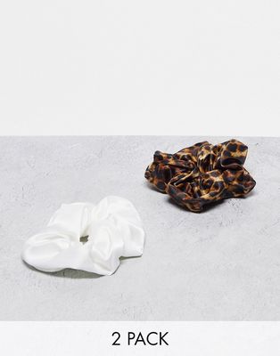 Monki 2 pack scrunchie in leopard and white-Multi
