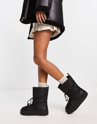 Monki snow boots in black