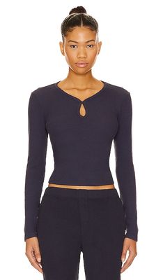MONROW Thermal Top in Navy