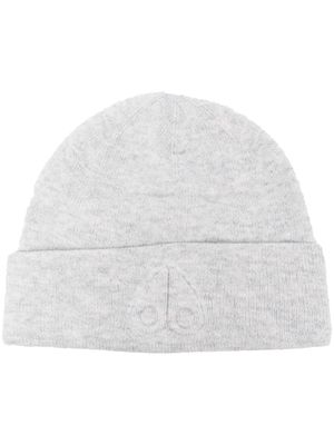 Moose Knuckles embroidered-logo knitted beanie - Grey