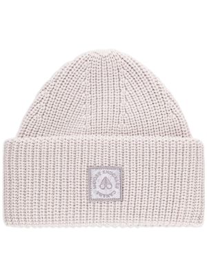 Moose Knuckles logo-patch ribbed-knit beanie - Grey