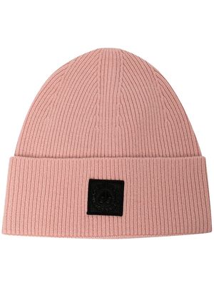 Moose Knuckles ribbed-knit logo-patch beanie - Pink