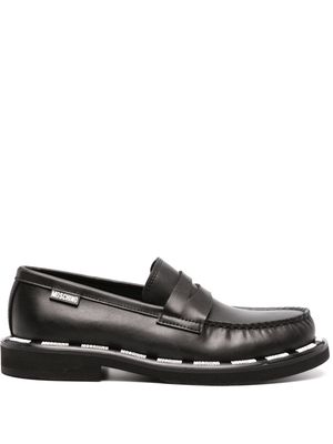 Moschino contrasting logo-trim loafers - Black