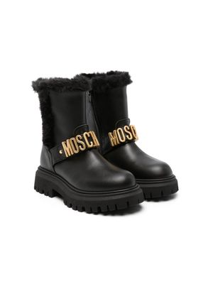 Moschino Kids embossed-logo leather boots - Black