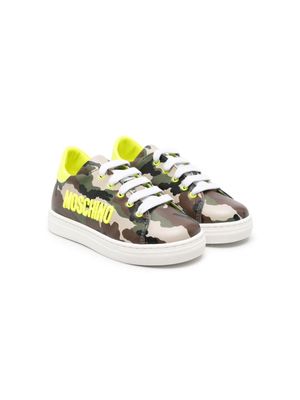Moschino Kids logo-embroidered camouflage sneakers - Neutrals