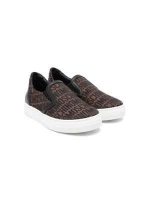 Moschino Kids logo-embroidered slip-on sneakers - Black