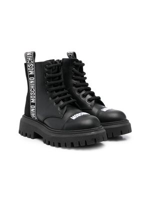 Moschino Kids logo-lettering combat boots - Black