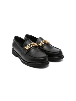 Moschino Kids logo-lettering leather loafers - Black