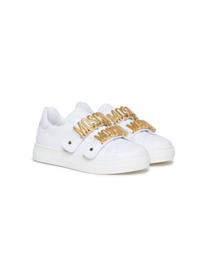 Moschino Kids logo-plaque leather sneakers - White