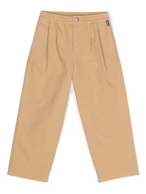 Moschino Kids pleated tapered trousers - Brown