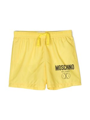 Moschino Kids Smiley logo-print swim shorts - Yellow