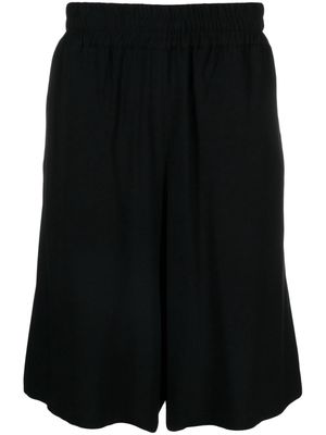 Moschino logo-patch crepe shorts - Black