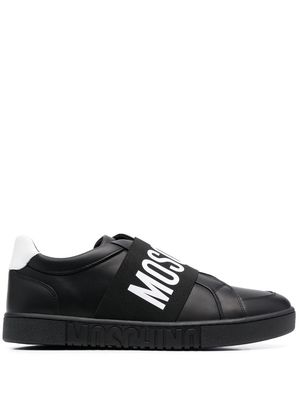Moschino logo-strap leather sneakers - Black