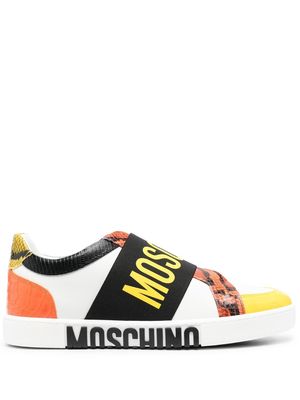 Moschino logo-tape sneakers - White