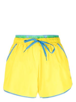 Moschino logo-waistband drawstring swim shorts - Yellow
