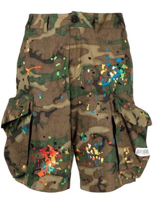 Mostly Heard Rarely Seen camouflage paint-embroidered cargo shorts - Green