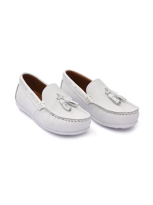 Moustache faux leather tassel loafers - White