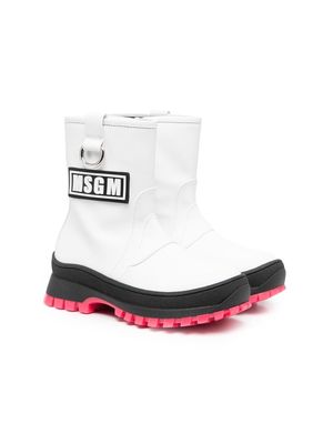 MSGM Kids logo-patch ankle boots - White