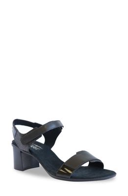 Munro Denise II Block Heel Sandal - Multiple Widths Available in Black Leather/Patent Combo