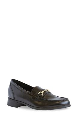 Munro Gryffin Leather Loafer in Black Glazed Calf Leather