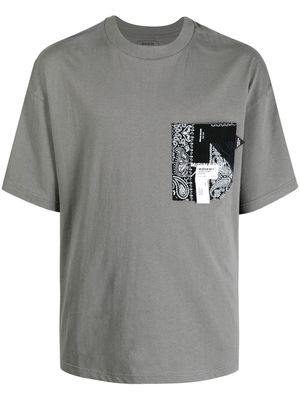 Musium Div. bandana-print-detail T-shirt - Grey
