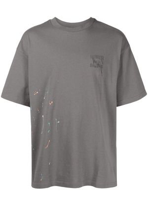 Musium Div. paint-splatter-detail cotton T-shirt - Grey