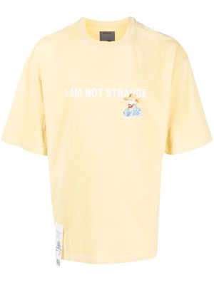 Musium Div. slogan-print cotton T-shirt - Yellow