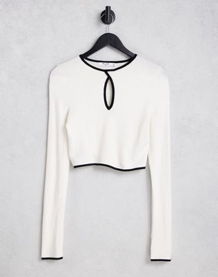 NA-KD keyhole seam detail top in off white
