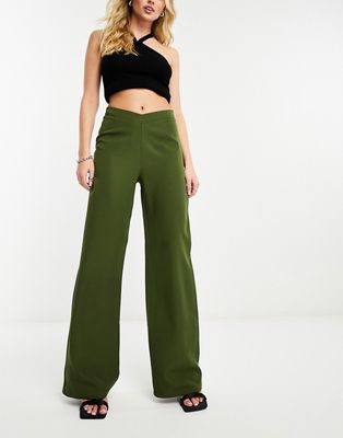 NaaNaa wide leg pants with v-waist detail in khaki-Green