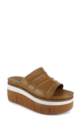 National Comfort Kayci Scrunched Platform Slide Sandal in Tan Leather 