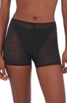 Natori Pretty Smooth Shortlette in Black