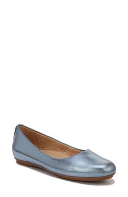 Naturalizer Maxwell Skimmer Flat in Ocean Air Blue Leather
