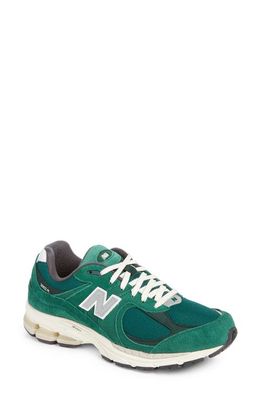 New Balance 2002R Sneaker in Nightwatch Green