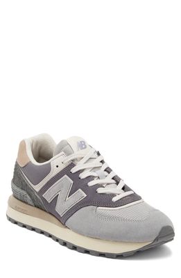 New Balance 574 Sneaker in Grey/Grey