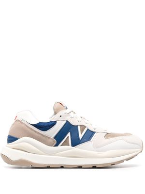 New Balance leather lace-up sneakers - Neutrals