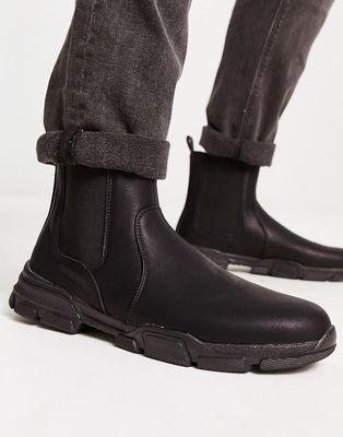 New Look back tab chunky chelsea boots in black