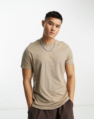 New Look crew neck t-shirt in brown