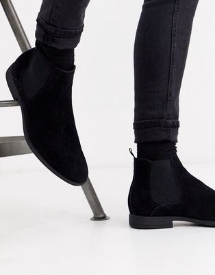 New Look faux suede chelsea boot in black