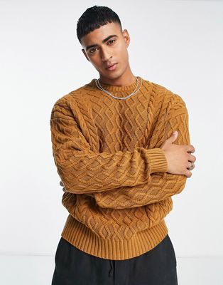 New Look heavy cable knit sweater in mid brown