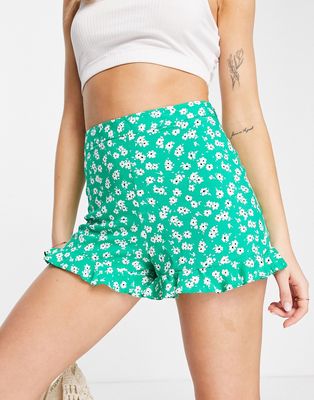New Look high rise frill short in ditsy green print