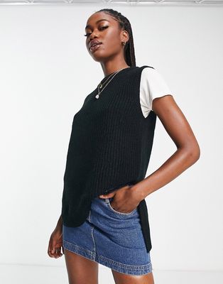 New Look longline knit vest in black