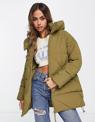 New Look mid length padded puffer coat with hood in olive green