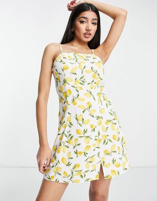 New Look mini slip dress with side slit in white lemon print