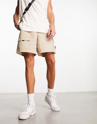 New Look multi pocket shorts in stone-Neutral