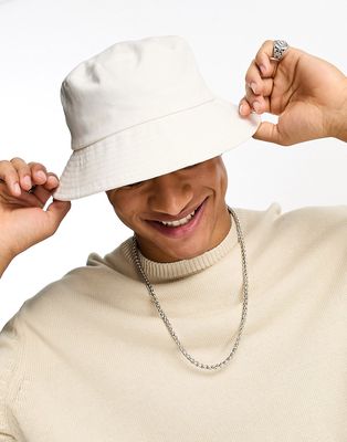 New Look plain bucket hat in ecru-White