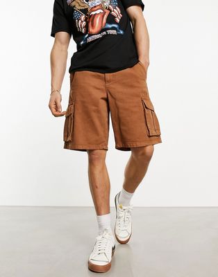 New Look relaxed cargo shorts in rust-Orange