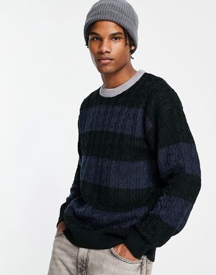 New Look relaxed fit cable crew neck sweater in black pattern